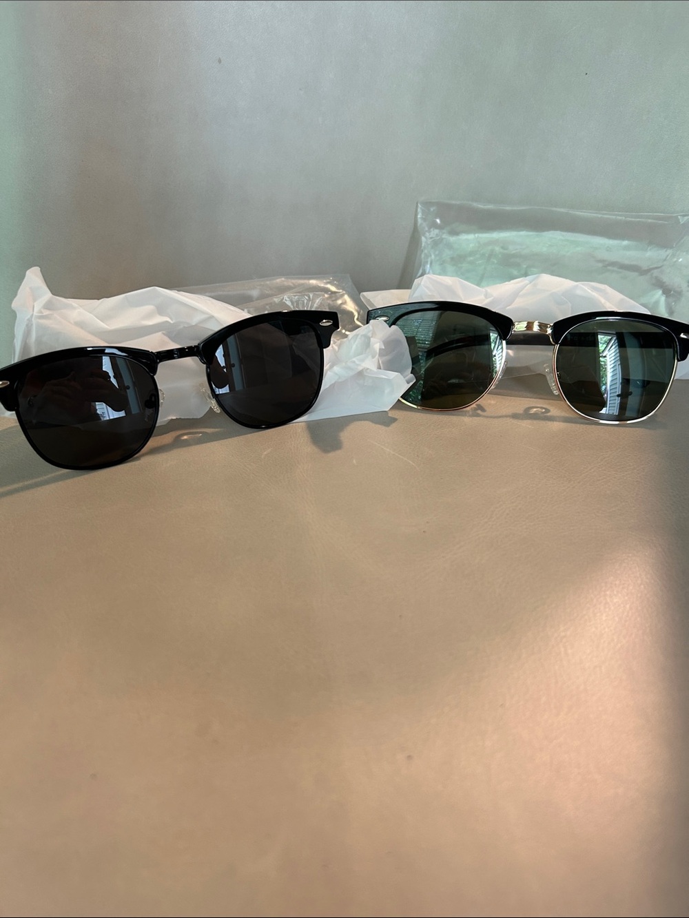 Classic Sunglasses Pair - Black & gold Frames with Dark Lenses - polarized